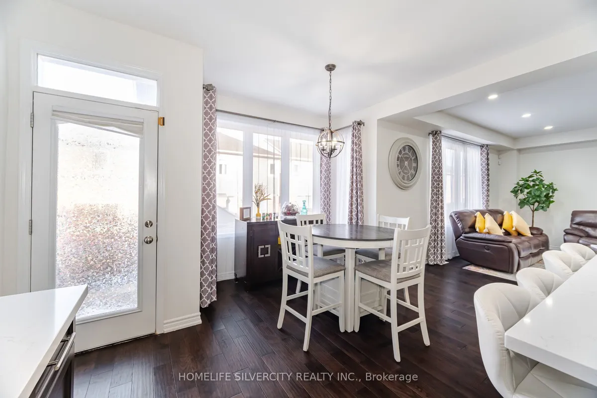 13 Fenchurch Drive, ON L7A 4G5