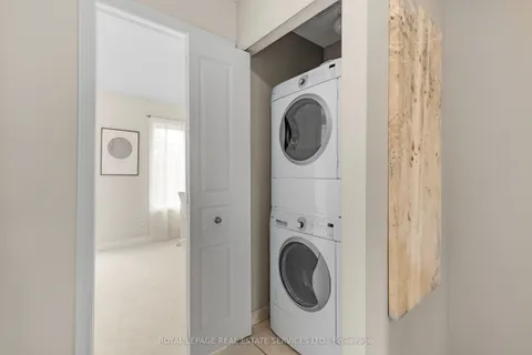 4280 Ingram Common, ON L7L 0C4