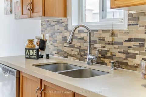 39 Culture Crescent, ON L6X 4X8