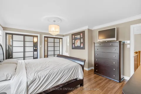 11 Fountainbridge Drive, ON L7E 1P6