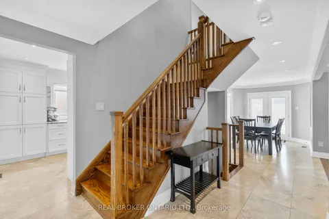 11 Fountainbridge Drive, ON L7E 1P6