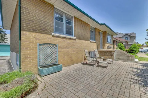 34 Glen Belle Crescent, ON M6A 1S3