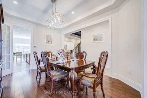3178 Buttonbush Trail, ON L6H 0T4