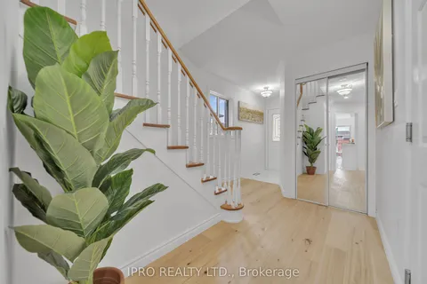 18 Tessler Crescent, ON L6X 4P8