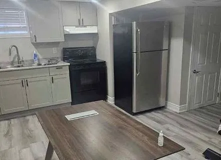 14 Kirby Road, ON M3L 1B6