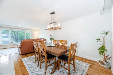 175 Connaught Crescent, ON L7E 2S8