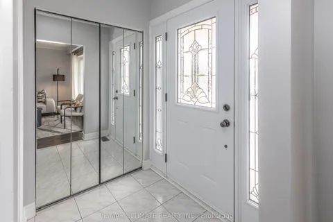 3641 Holden Crescent, ON L5A 2V9