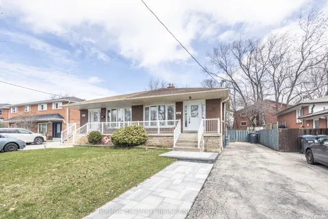 3641 Holden Crescent, ON L5A 2V9