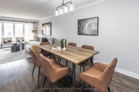 3641 Holden Crescent, ON L5A 2V9