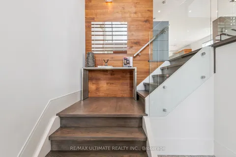 1139 Glengrove Avenue, ON M6B 2K5