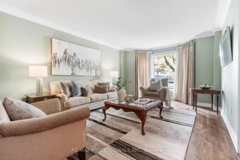 17 Embers Drive, Toronto, ON M9C 3E6
