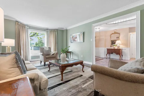 17 Embers Drive, Toronto, ON M9C 3E6