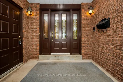 269 Royal Oak Court, ON L6H 3A8