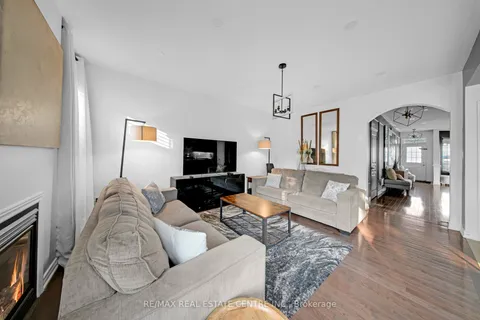 36 BONNIE BRAES Drive, Brampton, ON L6Y 0G8