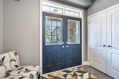 12 Wainwright Drive, Brampton, ON L7A 4Y6