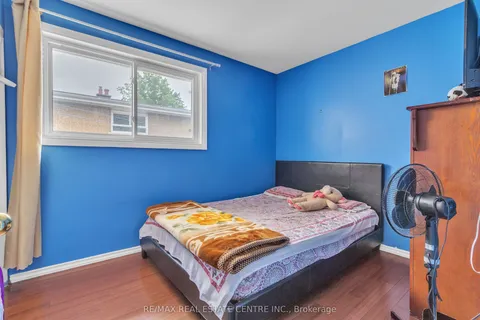 19 Langwith Court, ON L6Y 1Z9