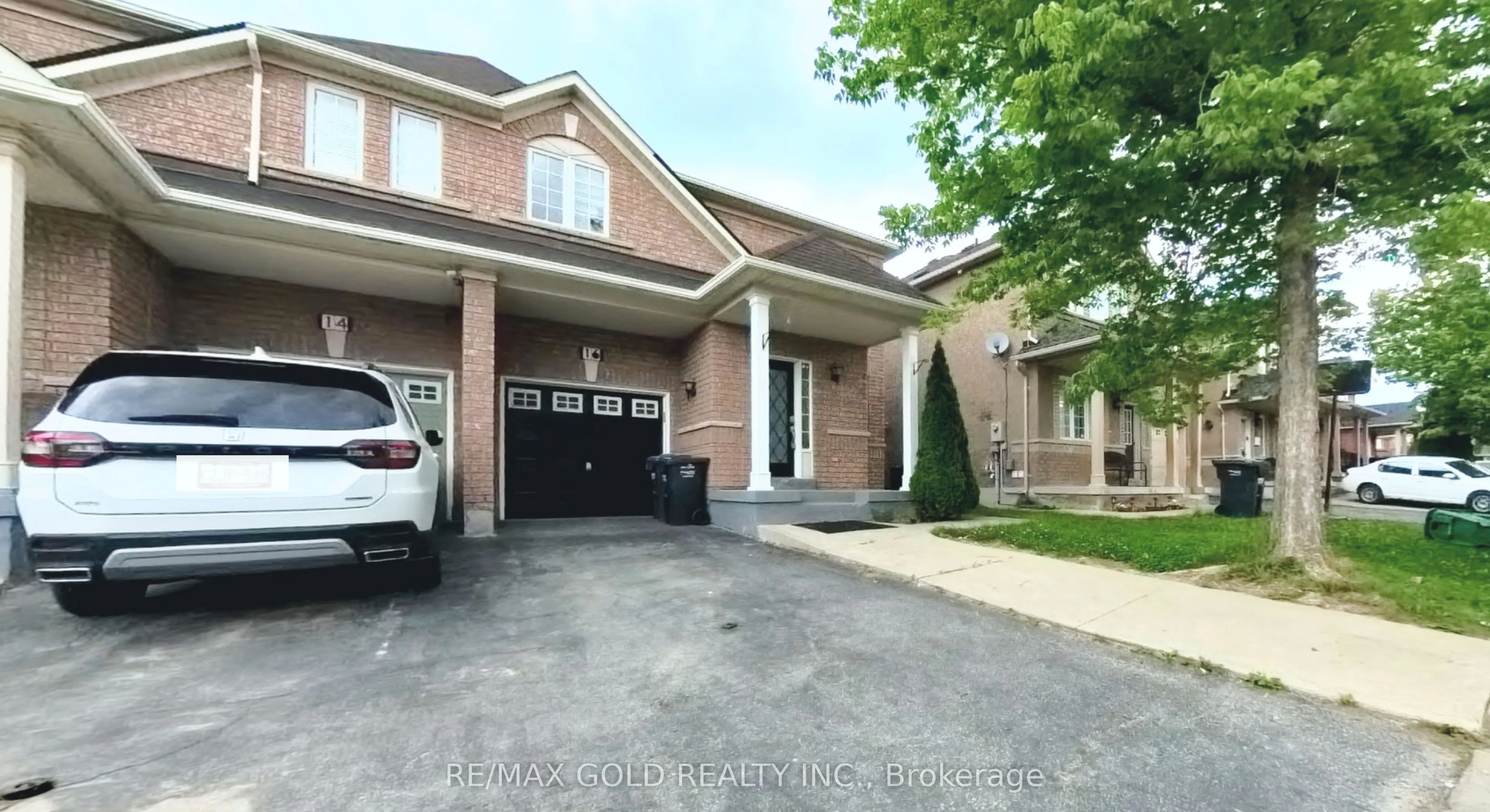 16 Sestina Court, ON L6P 1R9