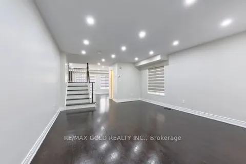 16 Sestina Court, ON L6P 1R9