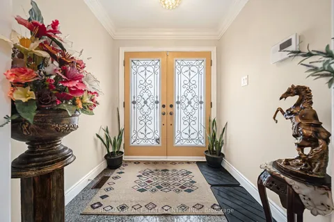 11 Moorehead Crescent, ON L6Z 4K6