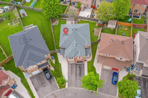 26 WHITEFACE Crescent, ON L6X 4W6
