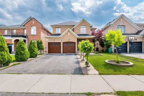 33 Belleville Drive, ON L6P 1V8