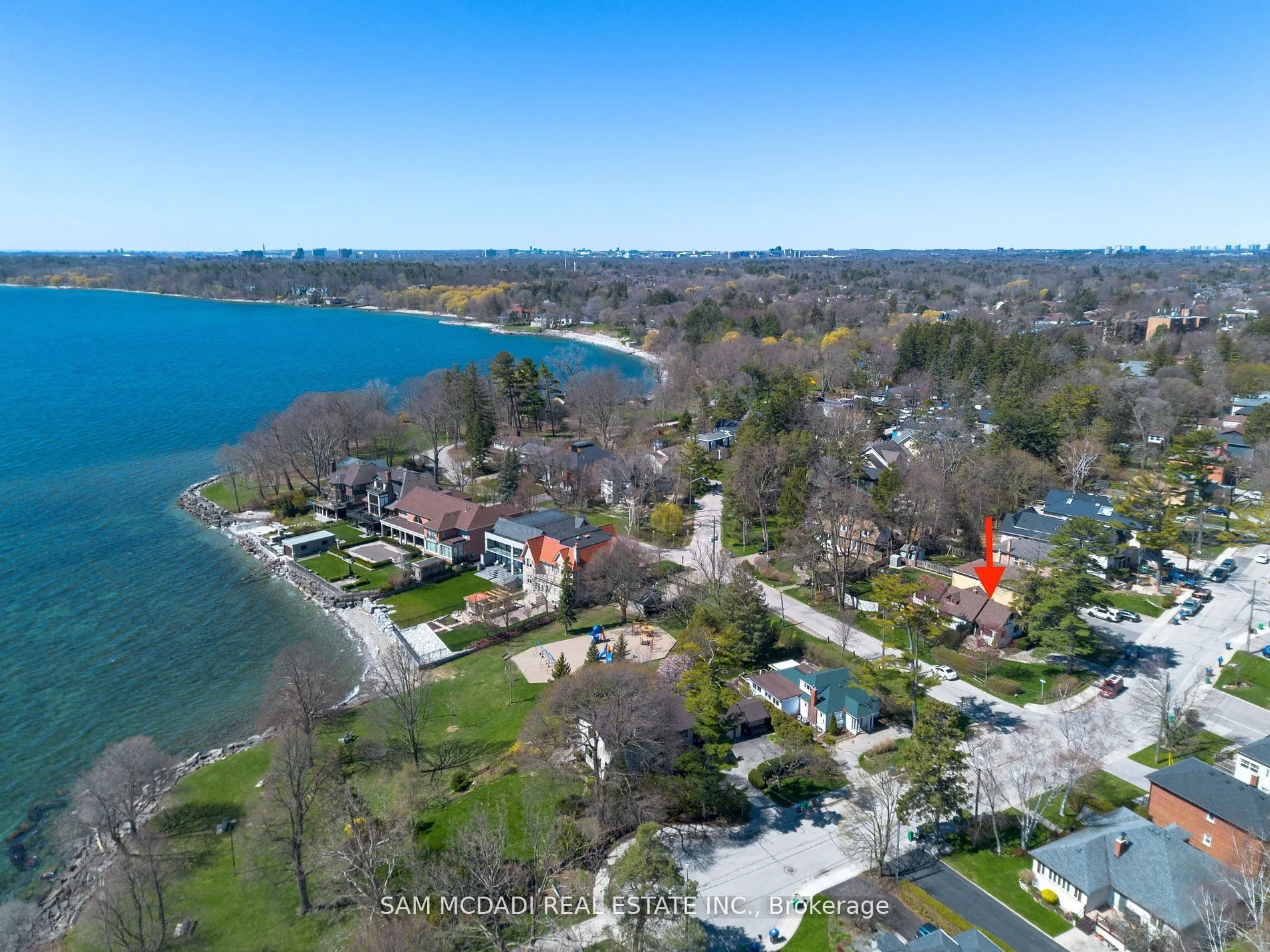 62 Maple Avenue, ON L5H 2R6