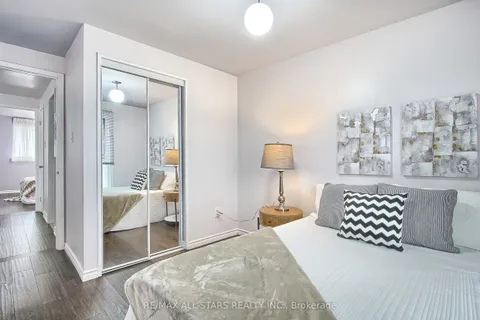 48 Archdekin Drive, ON L6V 1Y4