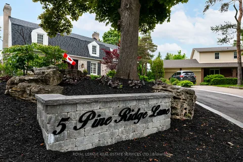 5 Pine Ridge Lane, ON L6W 1G6