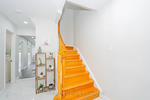 92 Cedarwood Crescent, ON L6X 4K2