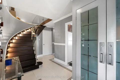 4768 Owl Circle, ON L4Z 2W1