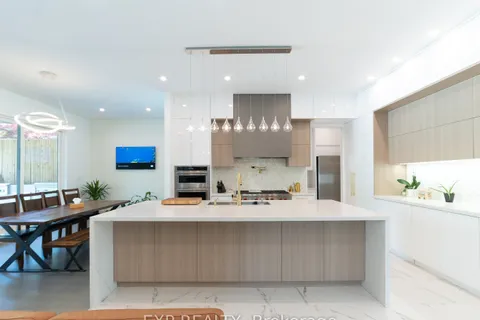 27 Prennan Avenue, ON M9B 4B7