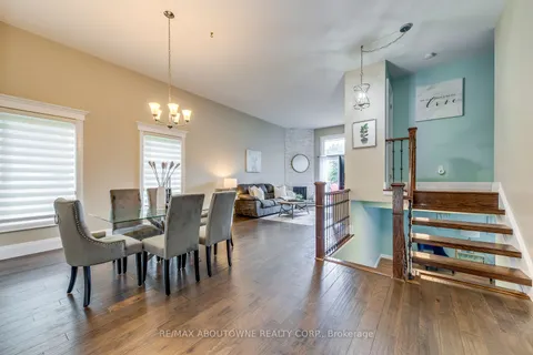 2362 Sinclair Circle, Burlington, ON L7P 3B3