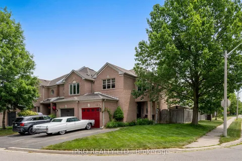 14 Forestgrove Circle, ON L6Z 4T3