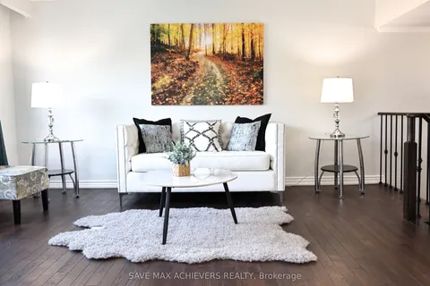 3286 Marlene Court, ON L4X 2N5