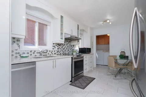 18 Alabaster Drive, ON L6V 4E4