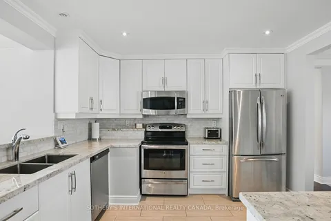 3487 Yale Road, ON L5A 2V4