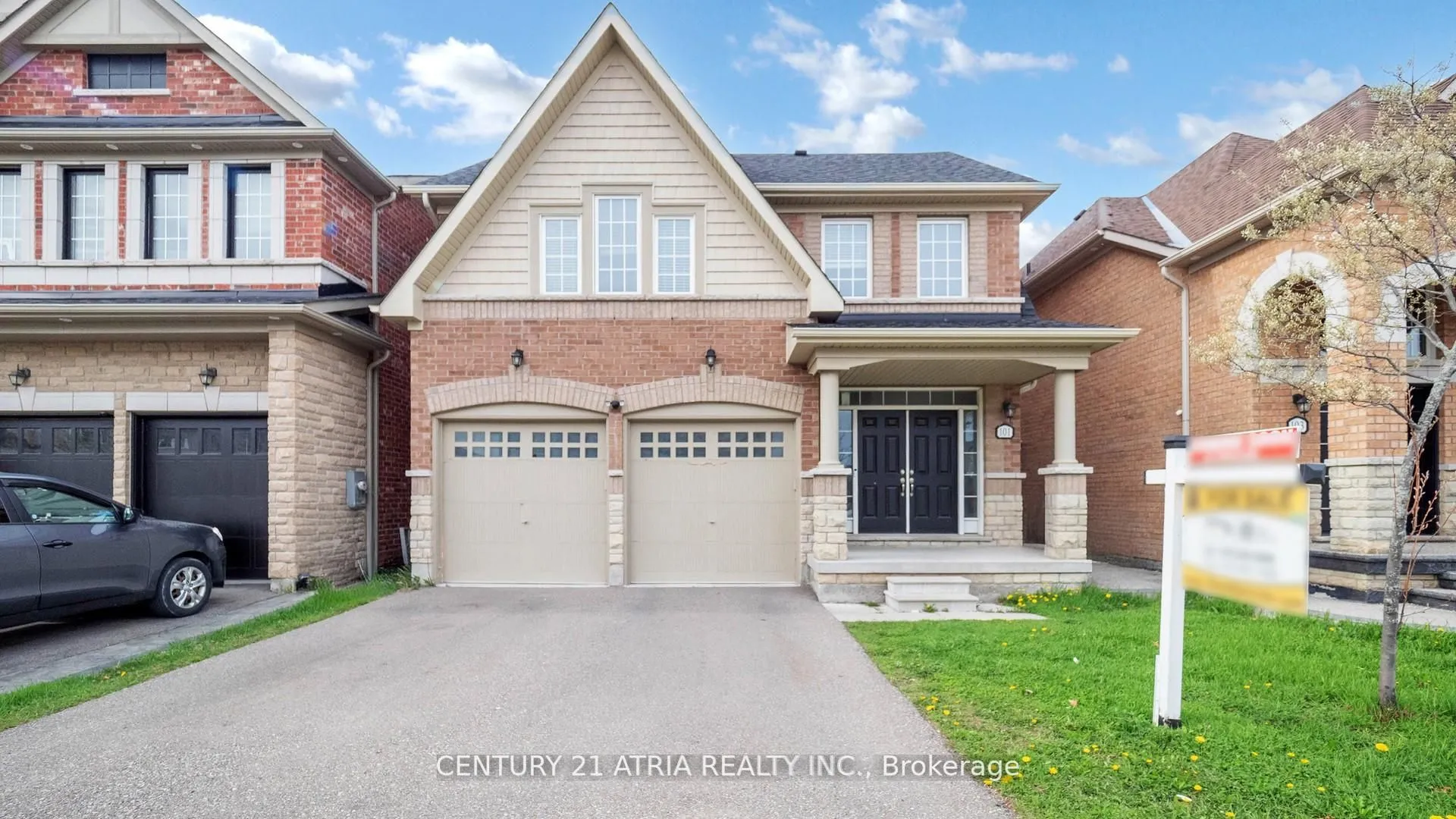 101 Bonnieglen Farm Boulevard, ON L7C 4B7