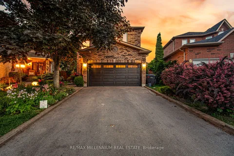 7368 Davemark Court, ON L5N 7P3