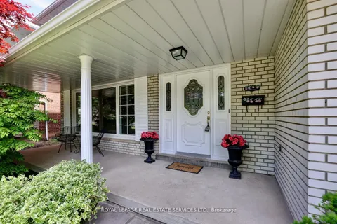 39 Pettit Drive, ON M9R 2W6