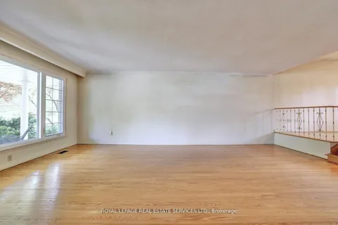 39 Pettit Drive, ON M9R 2W6
