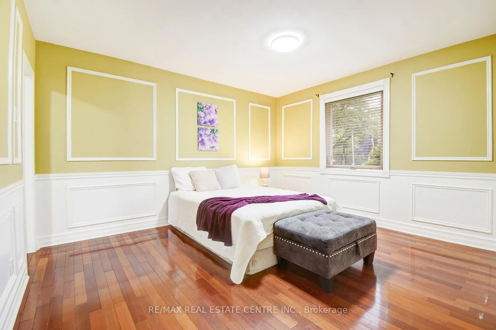 2518 Stillmeadow Road, ON L5B 1X7