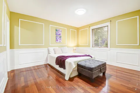 2518 Stillmeadow Road, ON L5B 1X7