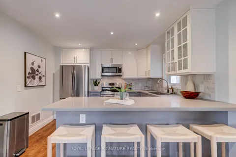 1 Chiswick Avenue, ON M6M 4T5