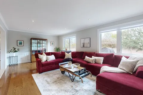 4183 Renoak Court, ON L5C 4K3
