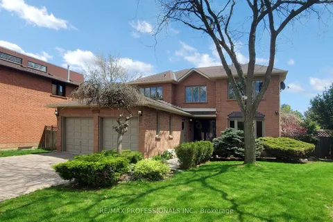 4183 Renoak Court, ON L5C 4K3