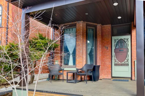 52 Fern Avenue, ON M6R 1K1