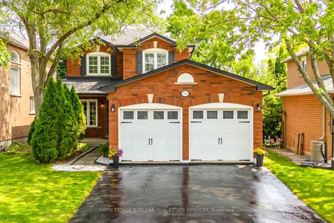 561 Phoebe Crescent, ON L7L 6H6