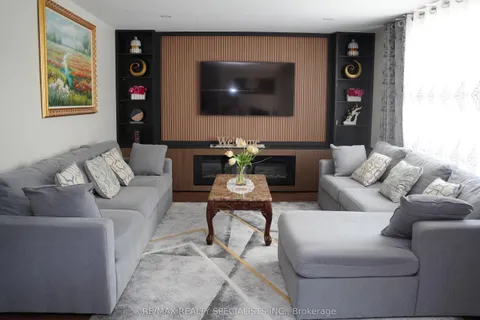 52 Robinglade Drive, ON M9B 2R1