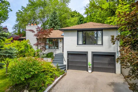 4 Pinehurst Crescent, ON M9A 3A5