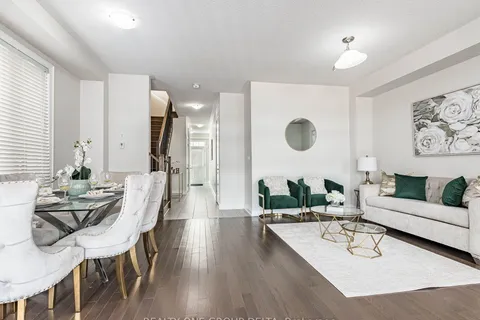 6 Quinton Ridge, ON L6Y 0E3
